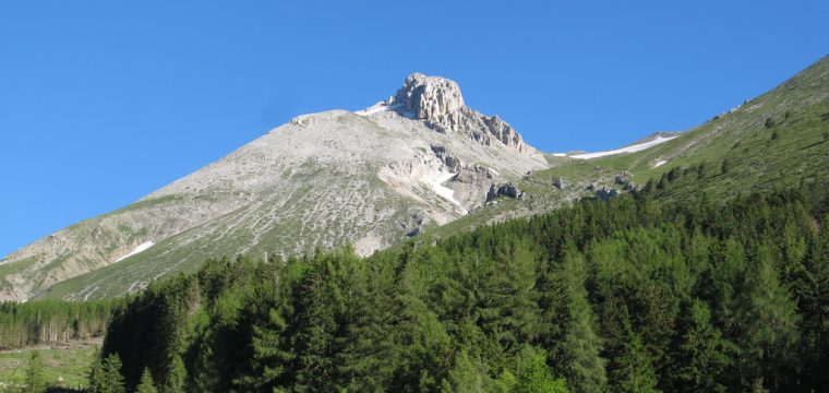 Un balcón en el infinito, Monte la camisa