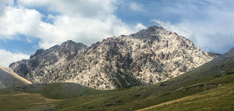En las calles del oeste italiano: Campo Imperatore y el cañón de Valianara